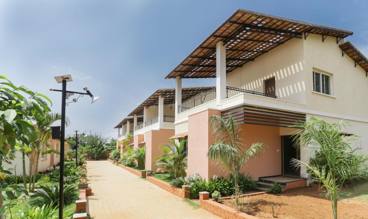 Treebo Laa Gardenia Resort, Nilavoor Lake 耶拉吉里 外观 照片