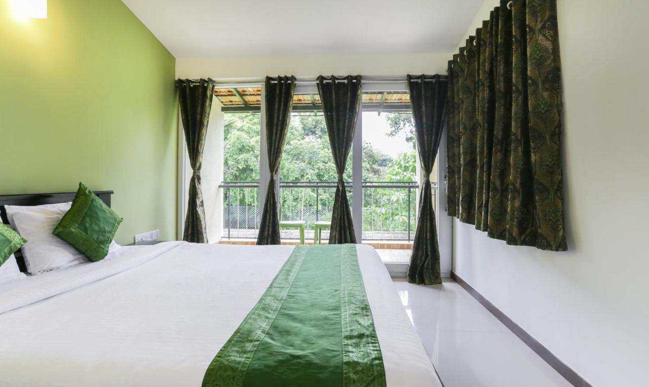 Treebo Laa Gardenia Resort, Nilavoor Lake 耶拉吉里 外观 照片